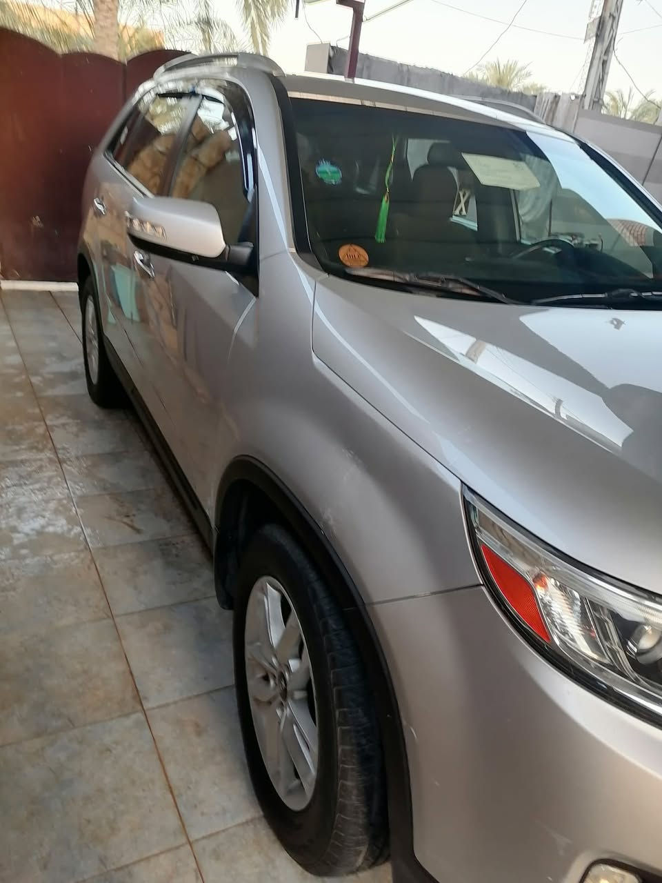 السلام عليكم سورنتو  وارد امريكي 2015. Gdi 2400
صور الحادث  والسونار مرفقه بالصور السعر 150 ***********
