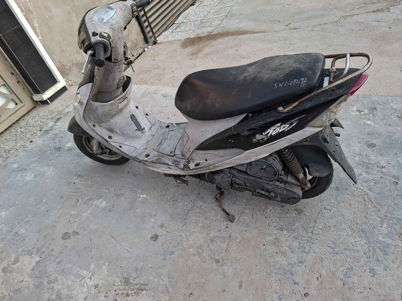 دراجه ماكس منغولي رمبه رمبه رمبه
ممشتغله بالشارع ابد ختم واحد من الطول للطول تفيد الجناي
بغداد المشتل 
***********
