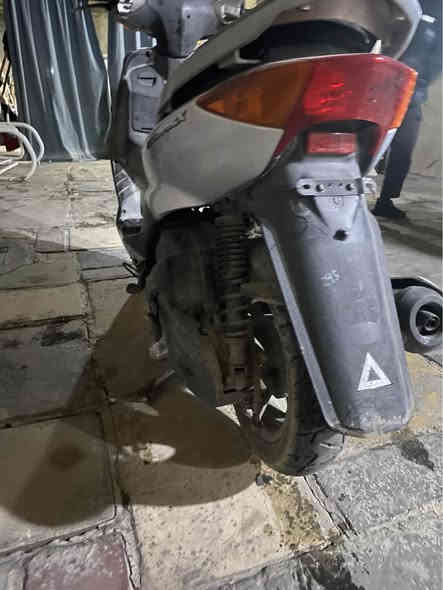 السلام عليكم سكنس نثيه ياباني 110 حساس ستاند بيهه كابريتر لدراجة نضيفه كلش بيهه محلاضات قليله نزلت من لرمبه قبل 3 اشهر كهربائيات كلهه شغال مكينه مامفتوحة جيب فيتر وياك سعرهه 850 وبيهه مجال
مكاني الحريه البستان
رقمي: *********** بغداد
