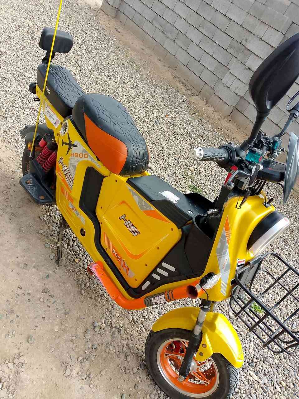 السلام عليكم ماطور شحن للبيع اس 900 خمس بطاريات جدد السعر 500 قفل ***********
