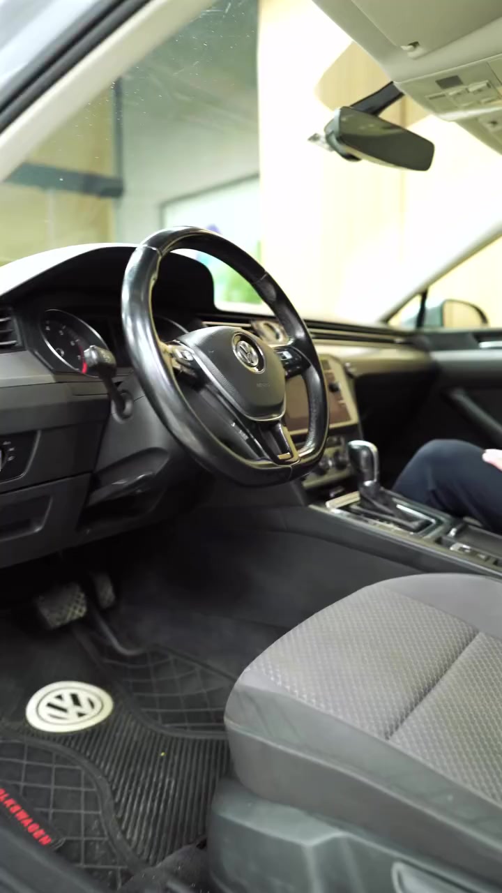 Volkswagen Passat 2019 – Baseline

فابريكة بالكامل
ماشيه 105 ألف كم

لو بتدور على عربية مريحة وثابتة على الطريق… الباسات اختيار ممتاز.

تقدر تستلمها كاش أو بالتقسيط بالمقدم اللي يناسبك.

📍 موجودة حصريًا عند T Auto
فرع التجمع الخامس – حي الأندلس

تعالى شوفها بنفسك وجربها

كلمنا دلوقتي:
+20 109 696 1716

#سوق_السيارات
#عربيات_للبيع_في_مصر
#تقسيط_عربيات


**إذا كنت صاحب هذا الإعلان وتريد حذفه لأي سبب، رجاءا أرسل رسالة إلى الدعم الفني**