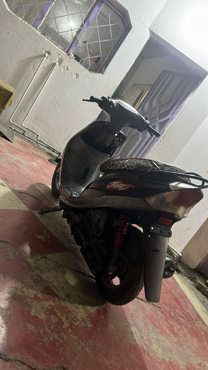 السلام عليكم ماكس منغولي للبيع مكينه متسمع صوته تجي وشوف وتفحص على راحتك نقص باتري بس كهربائيّة شغاله كله السعر 375وبيه مجال قليل مكاني حله حي ورديه خارج بعليان للستفسار اتصل ***********
