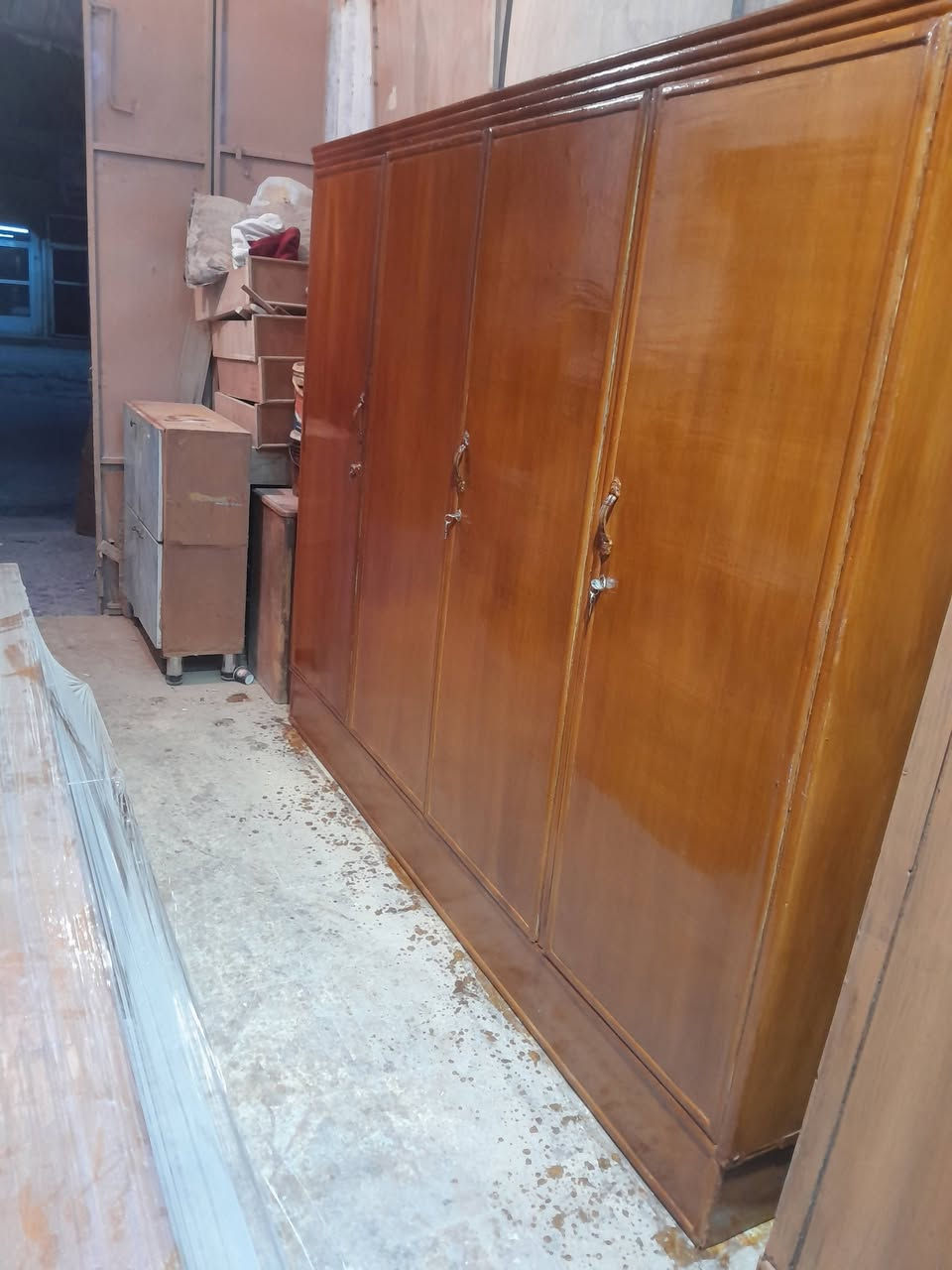 كنتور ابو الربعه نجاره السعر متين وبي مجال وتساب او تصال *********** الحله ابو غرق
