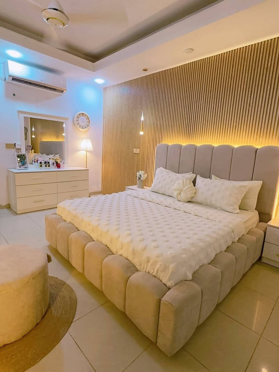 نجاره عراقيه خشب صاج
تسكامها 30 يوم 
4ملاين 
اقساط لاصحاب مصرف الرافدين 
مقدمه مليون والتسديد 5 دفعات
***********
