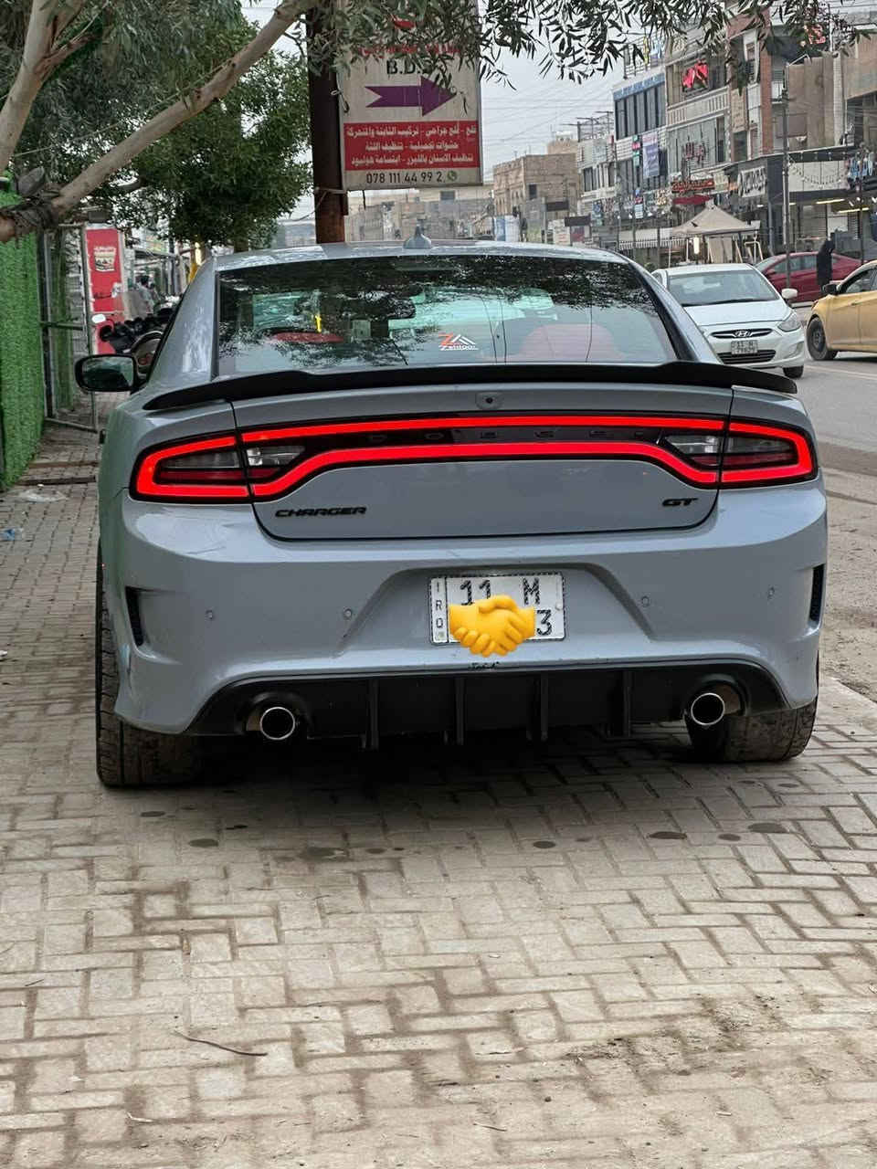 ​🚗 دوج جارجر GT موديل 2022 - للبيع
(بحالة الشركة)
المواصفات الفنية:
​المحرك: 6 سلندر، سعة 3600.
​الفئة:GT (أعلى فئة في الـ 6 سلندر) 
​الوارد: أمريكي (شبه كلين).
المواصفات سوبر تراك باك 
​النظام الصوتي: سستم سماعات الباين. أصلي (مختم).كشنات حضن 
​الداخلية: شفتات بالستيرن، بصمة  تشغيل عن بعد، شاشة كار بلاي الكبيرة.
​: لون سموك مميز، مع ليد متغير الألوان.
​الأمان: حساسات خلفية.وكامره 
​حالة البدي والإيرباك:
​الإيرباكات: سليمة تماماً 
​الضرر: تعديل (بارد) فقط، بدون صبغ وبدون تبديل قطع.
​الحادث والمسافة المقطوعة موضحات بالصور المرفقة.
​💰 السعر: 255 ورقة  وبيها مجال قليل 
📍 الموقع: بغداد
📞 للاتصال والاستفسار: ***********
​ملاحظة: السيارة نظيفة جداً وغير مستهلكة (غير متعبة).
