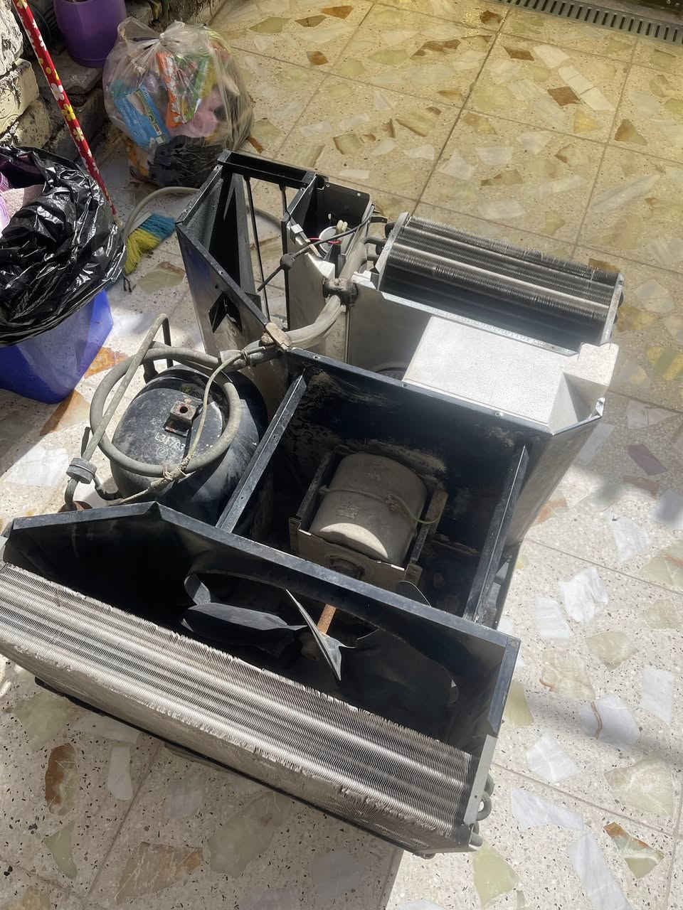 مكيف نشنال ياباني  قرصه شركة نظيف ثلاجه المكيف ميتواجه من البرودة وع الفحص .. مدينة الصدر الجوادر *********** نهايته قفل كلش 250 بدون عمله
