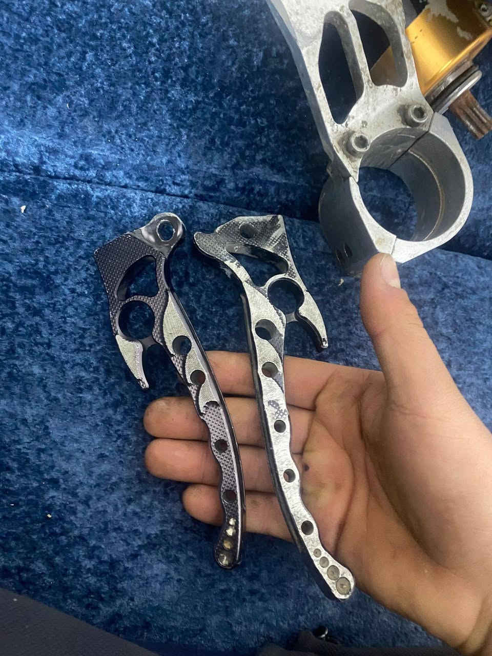 السلام عليكم غراض
١٢٠ / سكنس فحل جبلي ثعلب
 كلهن اصليات وعل شغل مكفولات 
مكاني بغداد الشعلة أي ستفسار خاص او *********** بس واتساب
توصيل موجود جميع محافظات العراق  تحياتي للجميع
ملاحضة أي قطعة تعجبك راسلني او علق بصورة وتدلل تحياتي
