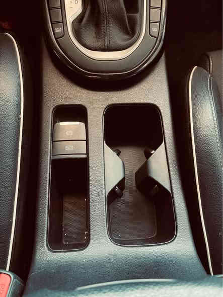 السلام عليكم فورتي 2022 GT-Line رقم بغداد فول 1/1 ماشية ٥٢ الف حادث بنيد وجاملغ السعر ١٣٧ ورقة للاستفسار ***********
--------

بصمة تشغيل
سلايد روف
تشغيل عن بعد
كشنات جلد
هاند بريك كهرباء
نقطة عمياء
تحديد مسار
رادار امامي وخلفي
شاشة عرض الوسائط
لد امامي وخلفي
نظام صوتي
كامرة خلفية بغداد
