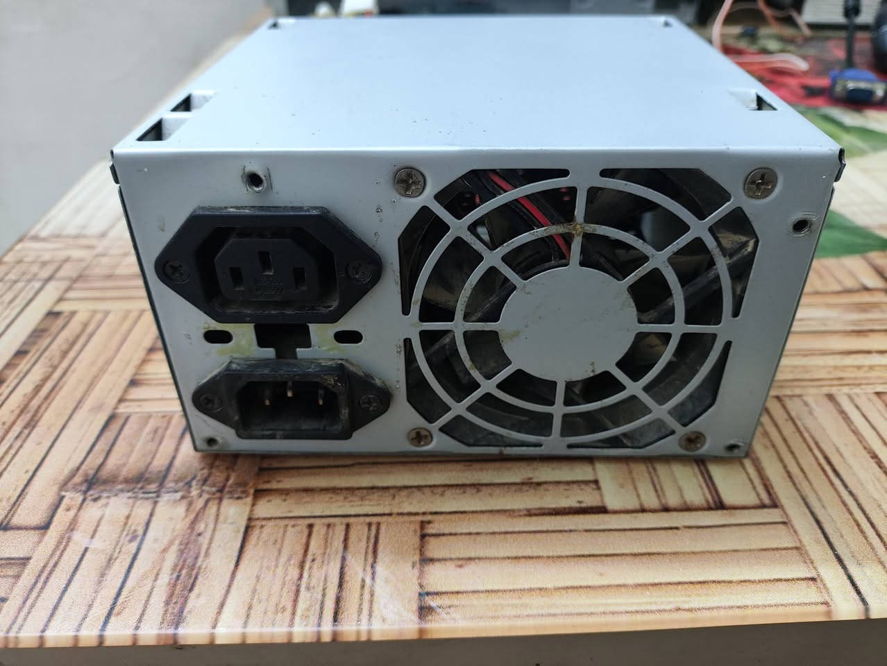 سلام عليكم
باور سبلاي LG ALSOUZ 400W P4

بهذا الشكل مثل ما موضح بل صوره شغال كل عيب مابي 

السعر 20 وبي مجال

ادمن وافق


**إذا كنت صاحب هذا الإعلان وتريد حذفه لأي سبب، رجاءا أرسل رسالة إلى الدعم الفني**
