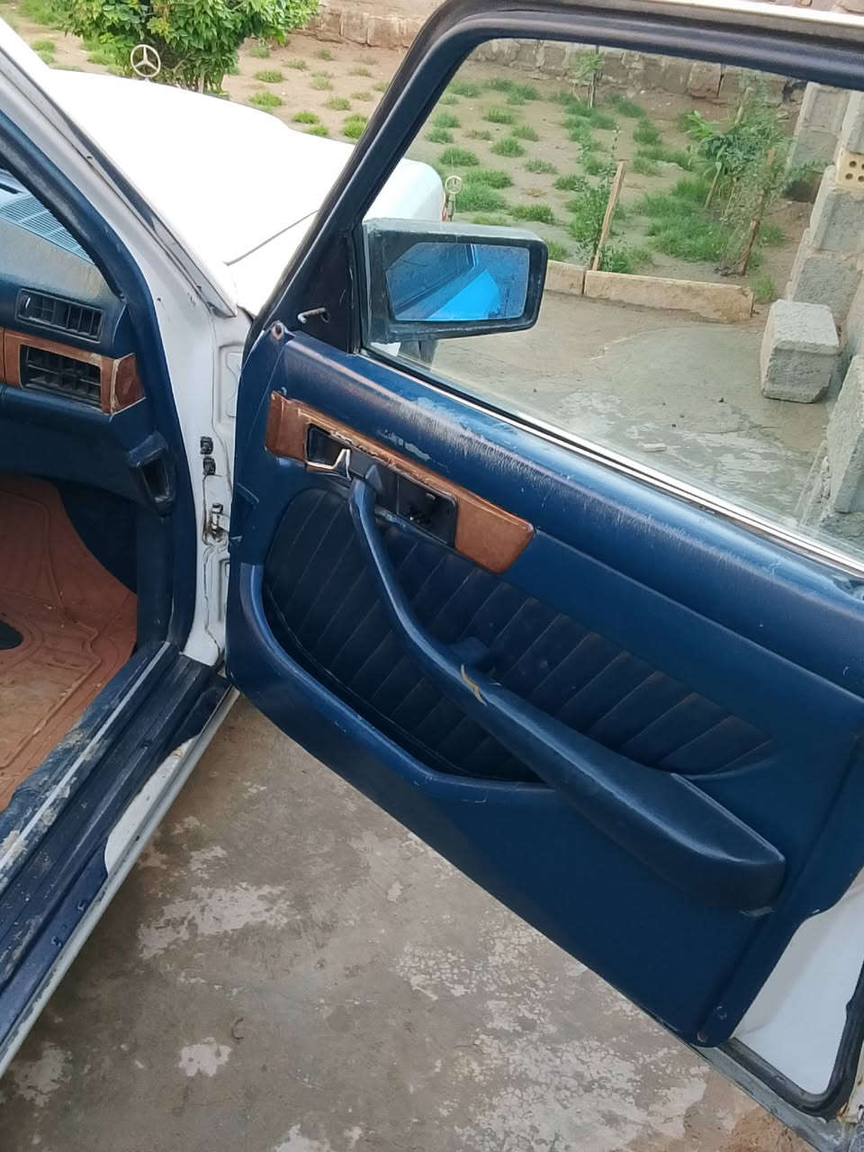 السلام عليكم أحبتي تم إعادة النشر بسبب الوعود الكاذبة جامبو 560 رقم بغداد موديل 88 باسمي تحويل مباشر محرك ففتي 3000 خير من الله كهربائيات كل شغاله تبريد ثلج كشنات كهرباء جام كهرباء غرفته حلوه الاستفسار على ***********اومراسله تم تنزيل السعر 55وبيه مجال حياكم الله تحياتي للجميع
