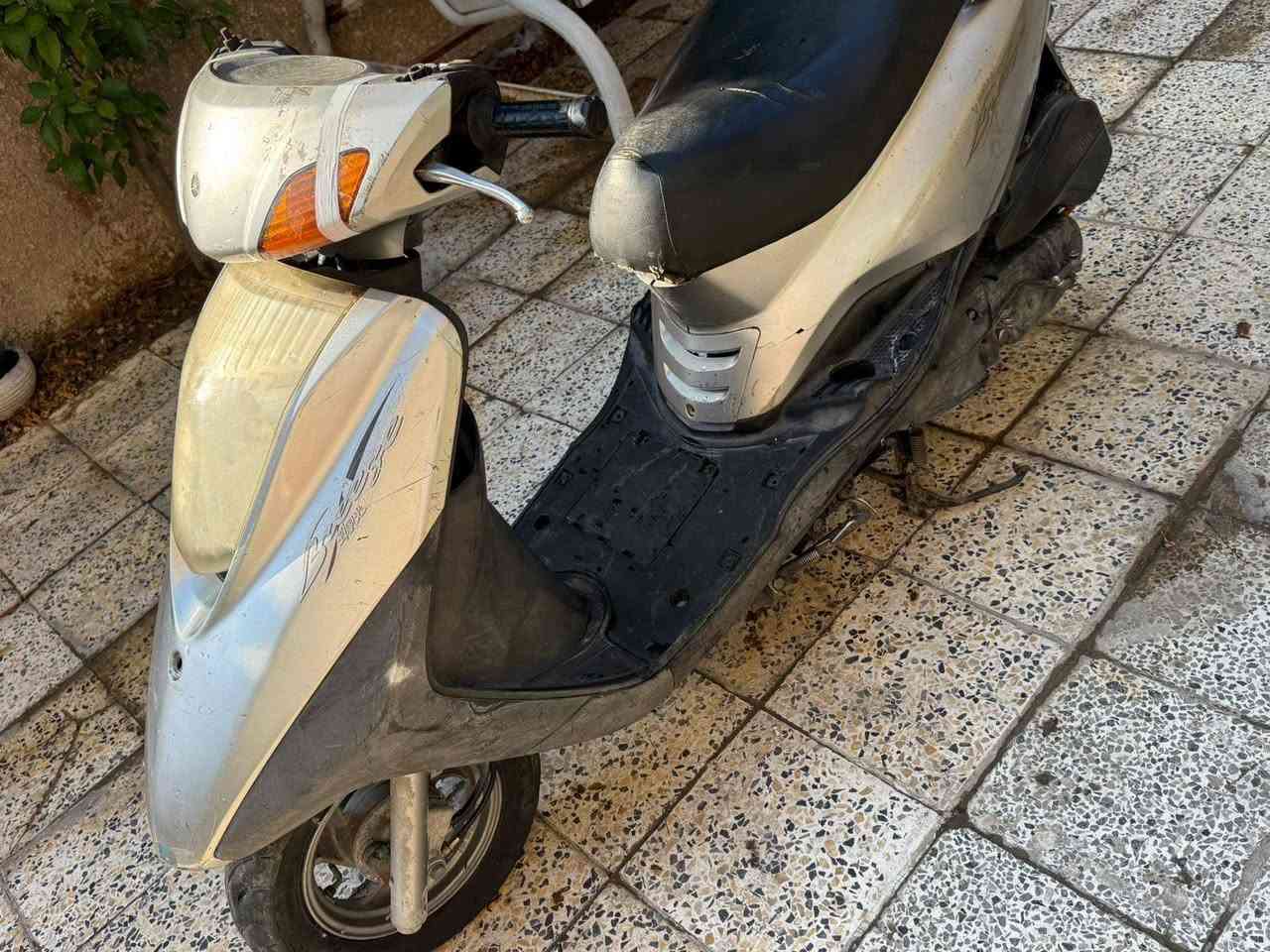 سلام عليكم دراجه بريز كابريتر دراجه بلاديه شغاله سلف هندر نقص صولنصه السعر 375 بغداد شارع فلسطين ***********
