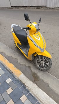 دراجه شحن للبيع 5 بطاريات حجم كبير كل بطاريه 32 امبير دراجه جديده سعر ...