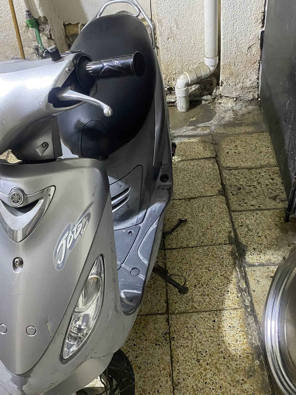 سلام عليكم عندي دراجه منغولي للبيع او مراوس حسب القناعه الدراجه ما ناقصه أي شي الدراجه رمبه مامتعوبه اشاير لايتات كلشي ماناقصه الدراجه خير من الله


**إذا كنت صاحب هذا الإعلان وتريد حذفه لأي سبب، رجاءا أرسل رسالة إلى الدعم الفني**