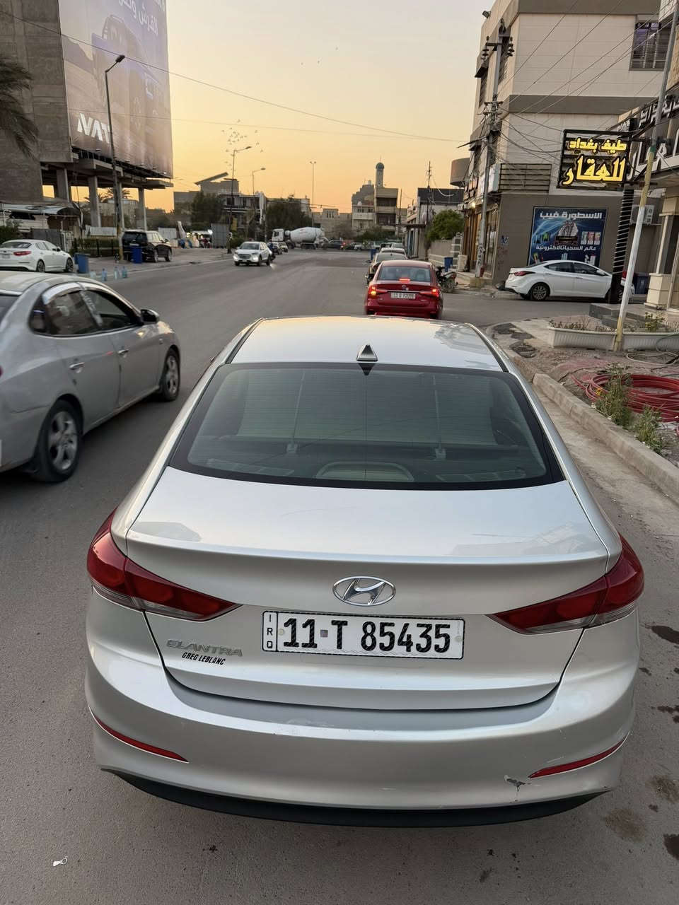 السلام عليكم النترا 2017 وارد امريكي تبديل قطعه وحده فقط وربع البنيد مصبوغ والباقي كله ع وضع الشركة ماشيه 110 ميل السياره باسمي رقم بغداد مكاني علي الصالح وتفاصيل الباقيه بلسونار *********** السعر 128
