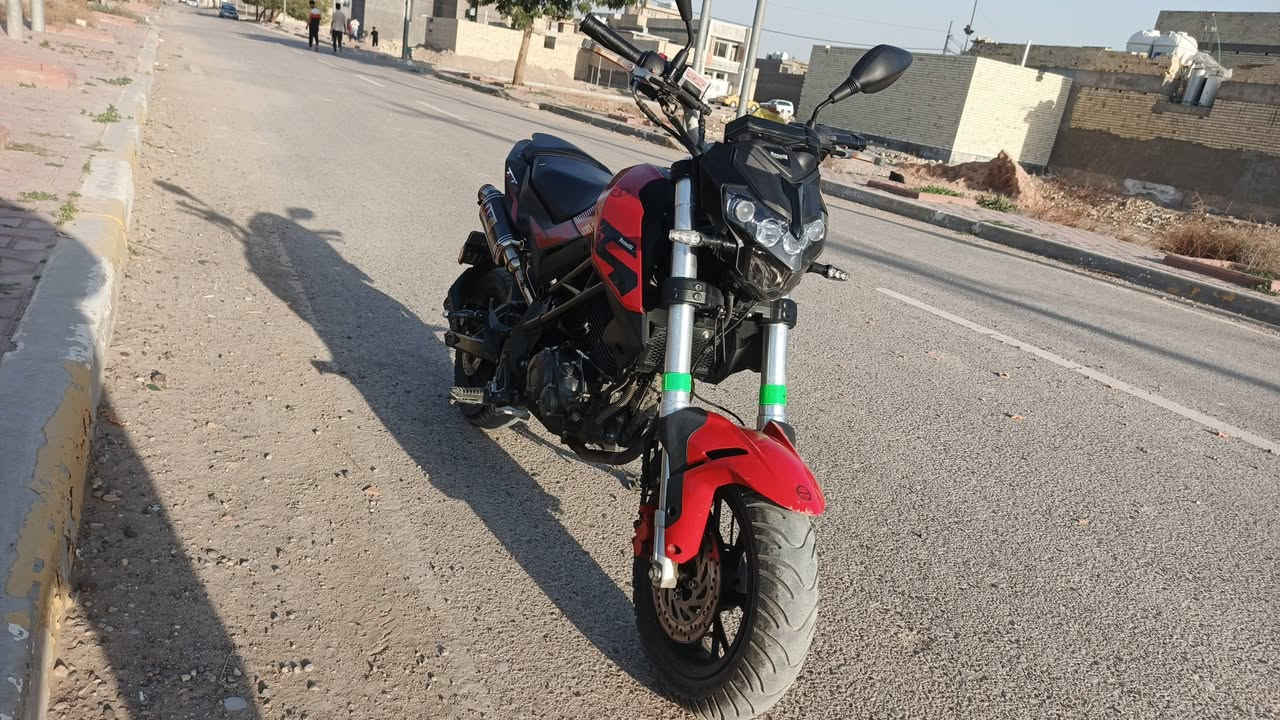 السلام عليكم
دراجة بنلي 135 مرقمه بغداد جديد مصرالي شهرين من كملتها بأسمي تحويل ثاني يوم صالنصه رياضي وكاتم نضيفه كلش ماشيه ٣٥ الف دهن اصلي وبانزين اخليلها محسن اي خلل مابيها امانة الله الدراجه حلوه واقتصاديه وين متريد توديك 
. 
. 
رقمي / *********** بي واتساب راسلني وانطيك سعرها وتدلل ❤🤝
