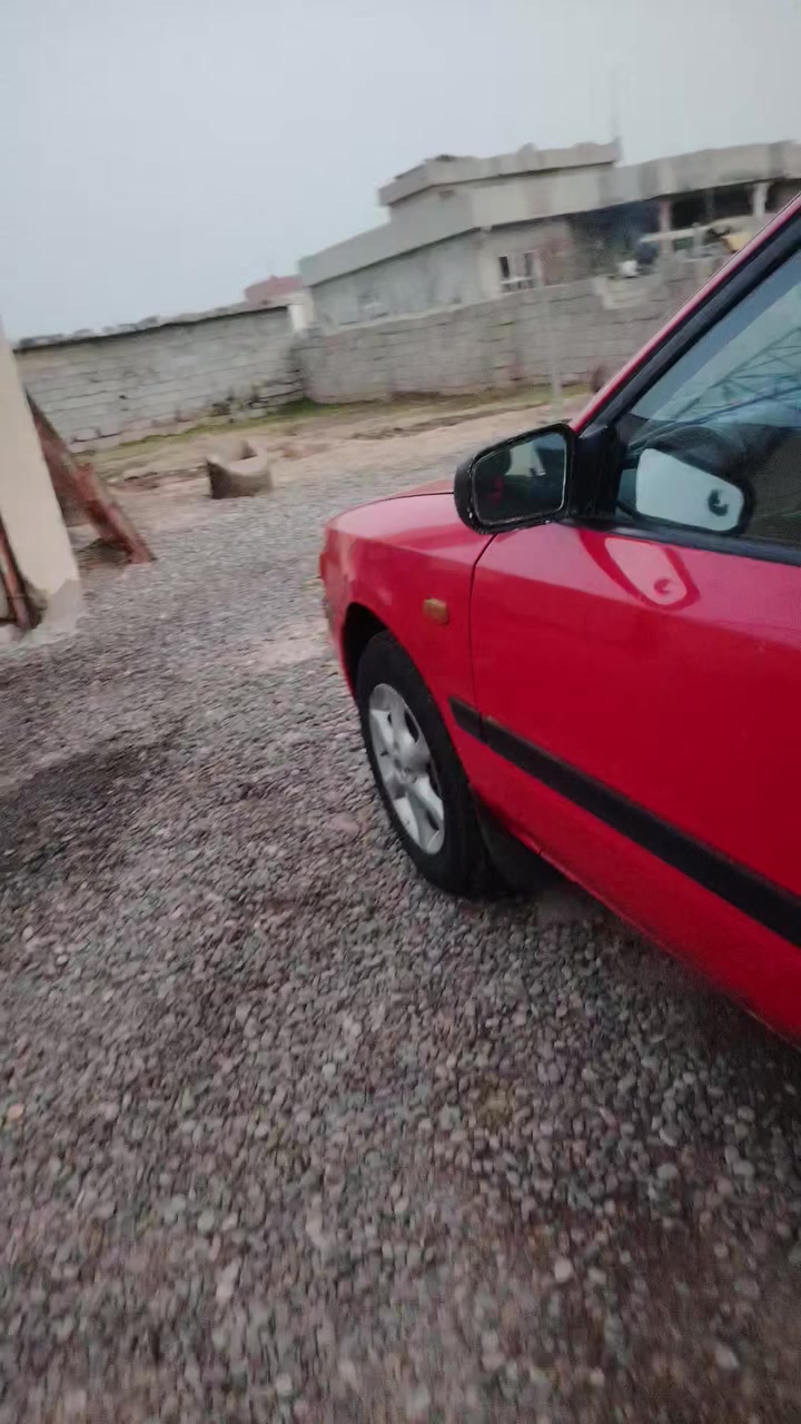 مازدا 323                ***********
