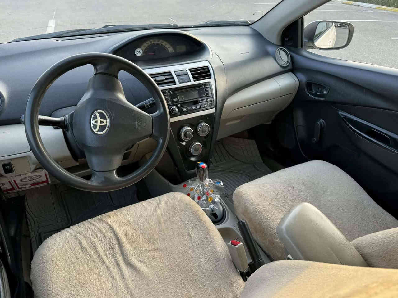 *********** تویوتا یارس مودیل 2007 گێڕ توماتیک پێنج پارچەی بویاغە بێ ناو گرتن پێشی کەپسە پشتی جەمپەکی خەفیفی هەیە چوارتایەی نوێیە سەنەوی بەسەر چوە تەحویل و غڕامە و بڕاوە بەشەرتە گێڕ و مەکینە بەشەرت سعر 78 وەرەقە و مەجال ***********
