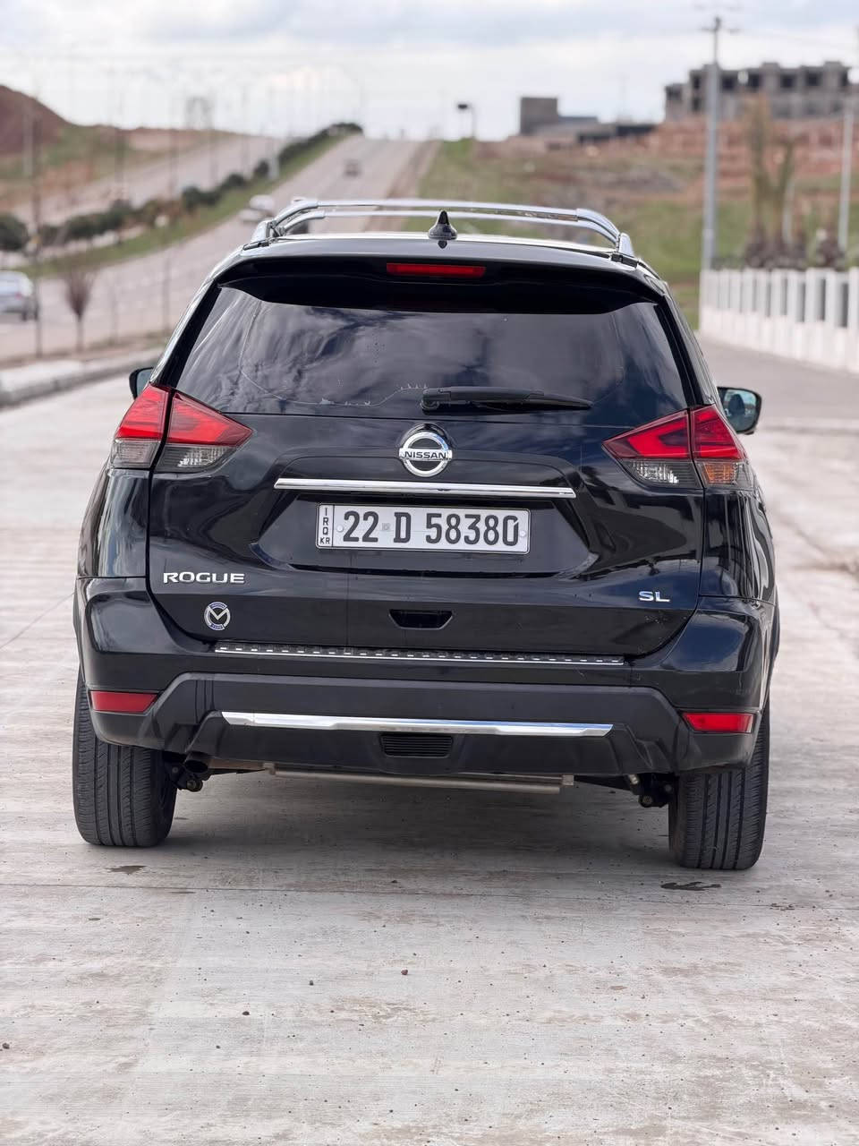 السياره العائليه 

نيسان روج  موديل 2017 ماشيه 49 الف ميل مواصفات SL الضرر بيها جاملغ خلفي بدون دواخل بدون ايرباگ  الايرباگ كلها سليمه شركة السياره بدون عالبارد بدون شخط بلا رصعات عالوضع الشركه ،  هزه جديده فحص جديد سنويه جديده تريد تحويل تريد وكاله جاهزين وبالخدمه { بصمه شغال عن بعد پانوراما شاشه كبيره  5 كاميرات رادار امامي رادارات جانبيه حساسات خلفيه مقاعد جلد مقاعد هيتر مقاعد تبريد مقاعد كهربائيه تبريد مركزي ويل كب كروم 4 تايرات تخم جديد ستيرن هيتر تحكمات ستيرن صندوق كهربائي  ويفتح بالريمونت والچلاق  بلوتوث  مصدر USB  مري كهربائي  اشاير بالمري لايت زينون بلاجكتور 
***********
***********
متوفر واتساب اكر, نينوى
