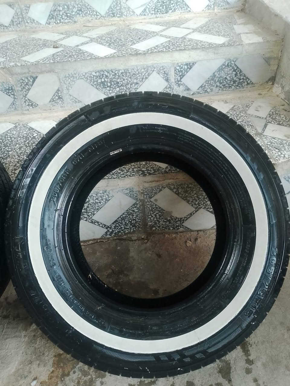 السلام عليكم
زوج تأيرات للبيع

205/75/15مستعمل نضيف جوبلس
مكاني بغداد مدينه صدر
شراي اتصل***********
