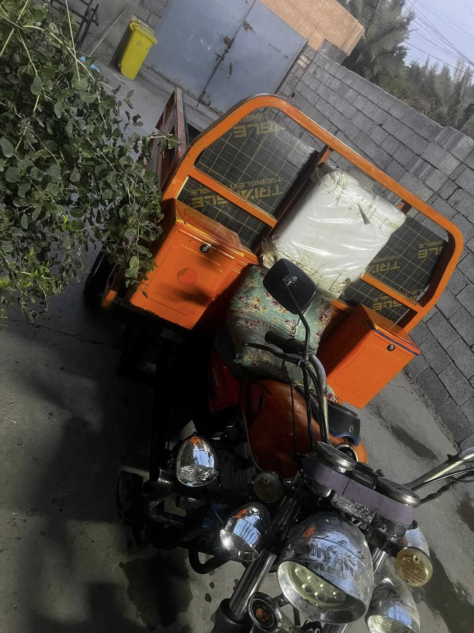 سلام وعليكم ستوته صقر للبيع مديل ٢١اوراق اصولي 7اوراق نكره سلف موجود واتساب وخاص هنا *********** سعر 1450وبيها مجال حك جيه
