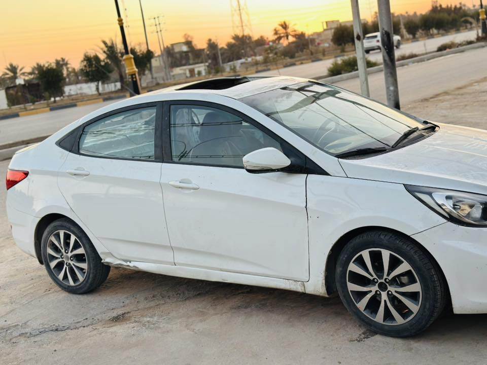 السلام عليكم اكسنت مديل ٢٠١٤تعرضتً إلا حادث وبيع علهً وضعيتهً سابقن كفاله  سياره فول مواصفات سياره شغاله وتمشي مكينه وكير كفاله وهاي ضربته مثل ما موضح بل صور  رقم بابل مكاني كربلاء السعر68 وبيه مجال رقم ***********
