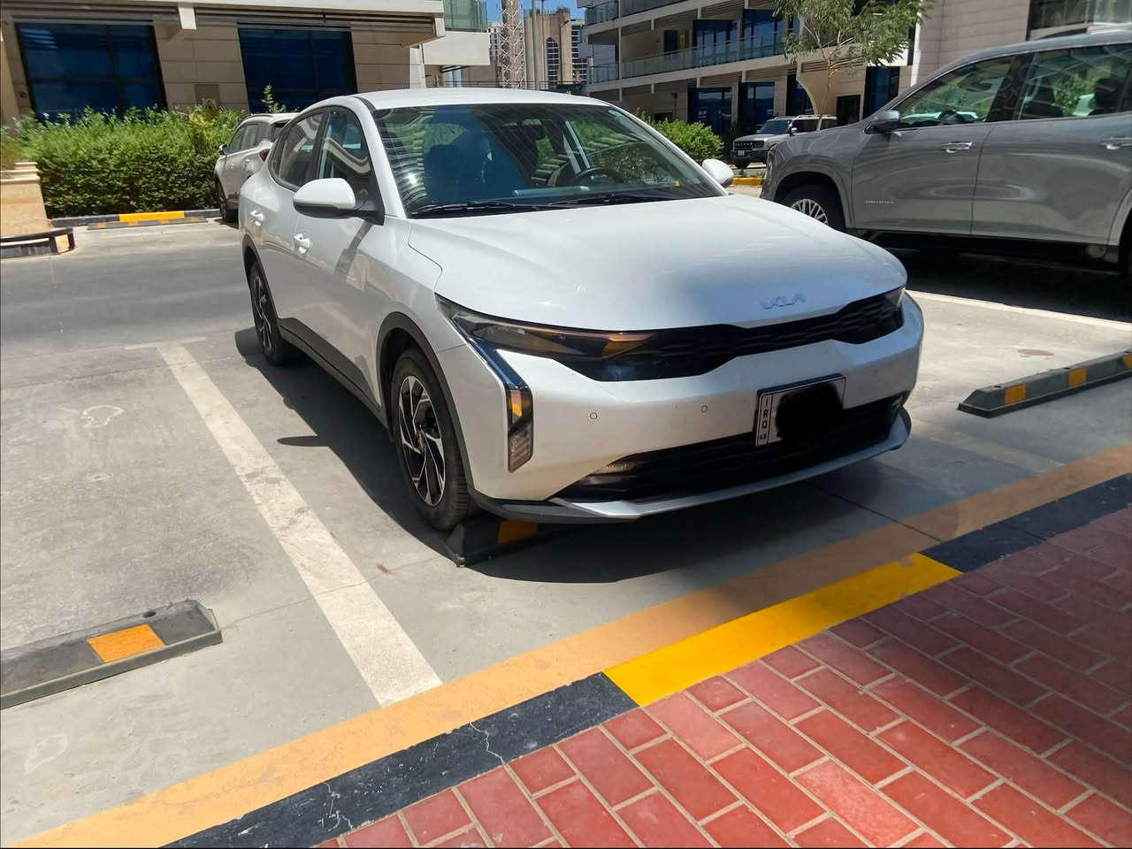كيا  K3 Kia  2025 مكسيكي NIM
بصمة ويل كبير ،بصمة ابواب، جنطة ذكية 
عداد السيارة // 10900 km يعني 11 الف 
بكارت الضمان تبديل زيت وفلتر بشركة اكدال نفق الشرطة
بعد بيها 2 تبديلات زيت وفلتر مجاني وكارت الضمان موجود بالصور 
السيارة كفالة عامة 
رقم اربيل تحويل وكالة ،شرط الغرامات
السعر //156$ 
الهاتف // ***********
عنوان السيارة // العطيفية .جامع براثا
