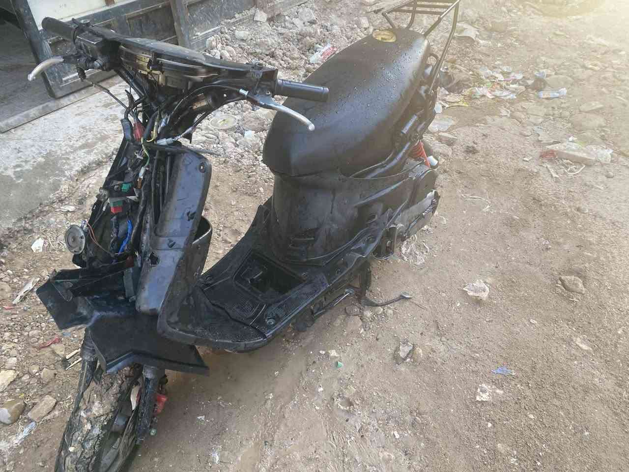 السلام عليكم دراجه ماكس قجمه دراجه ما بيه شي فجه كطعت نار بوشه 49 بلادي ابيع كوم حديد سعره 150 وبيه مجال مكاني بلديات تقاطع الكهرباء ابيعه عل وضعهه تجي تحمل و تروح ذا تريده راسلني وتساب ***********
