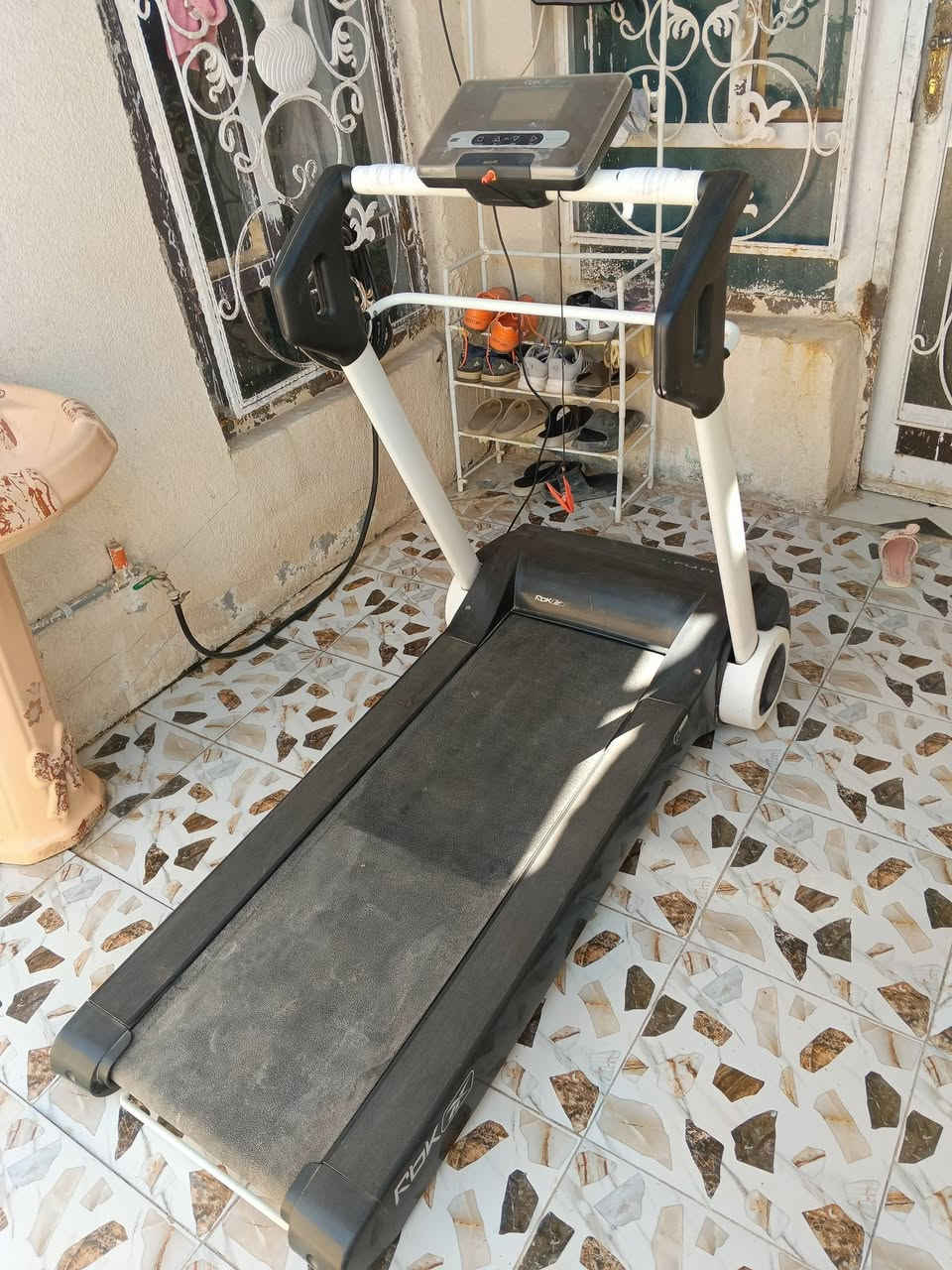 جهاز جري يطبك يصير جبلي ومستقيمي نضيف أخو الجديد سعره 200 بي مجال


**إذا كنت صاحب هذا الإعلان وتريد حذفه لأي سبب، رجاءا أرسل رسالة إلى الدعم الفني**