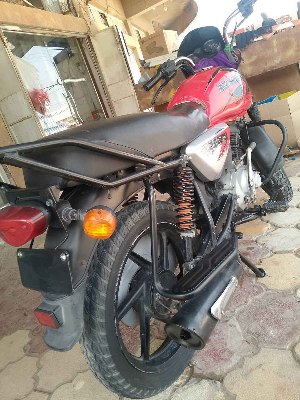 بوكسر للبيع 2022 نازله بشهر العاشر 
مبدل بيه بستم.لاستفسار/***********
