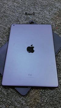 ايباد 9 هوة وكارتون ذاكرة عمالقه 256 جهاز نضيف 100/100 للبيع او مراوس ...