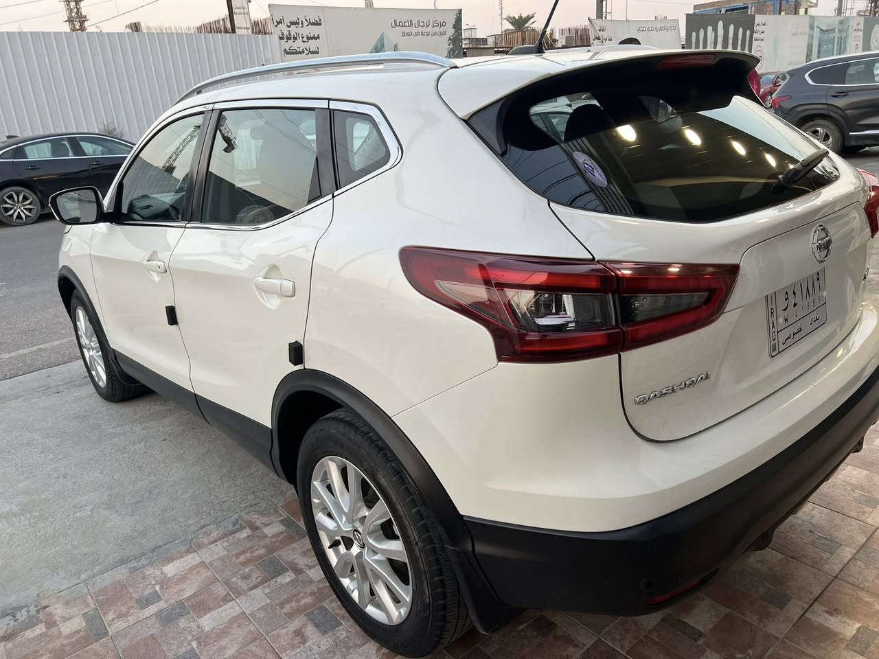 السلام عليكم
نيسان روج قشقاي 2020 SV AWD
فول مواصفات
بصمة
تشغيل عن بعد
فتحه
رادار مع تحديد مسار
كامره خلفيه
توقف ذاتي
كشنات جلد تدفئه
3 وضعيات قيادة(سبورت،ايكو،نورمال)
واردي كندي السيارة ليبل واحد حادثها بنيد فقط ومصبوغ ايرباك ستيرن راجع سستم
رقم بغداد لون ابيض صدفي ماشيه 91 كيلو
مكان السياره بغداد حي الجامعة 
السعر 154 ورقه وبيها مجال بسيط
***********
