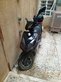 دراجتين شحن للبيع شغالات اي نقص مابيهن السعر 500 وبيها مجال 0772263400...