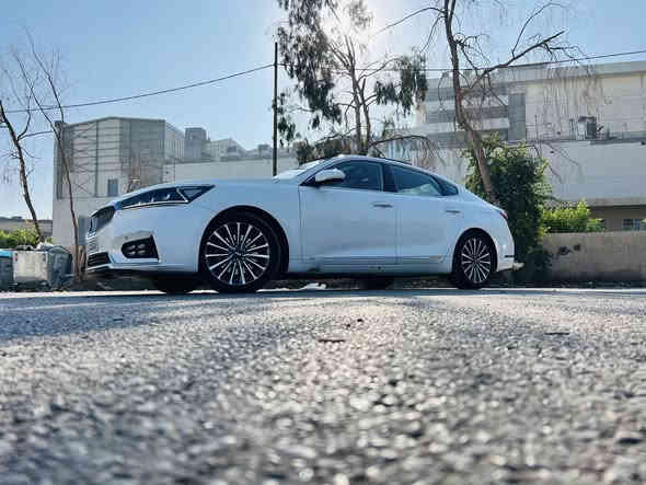 اللهم صلي على سيدنا محمد 
السلام عليكم اخوان كيا كادنزا للبيع موديل ٢٠١٨ وارد امريكي ٦ سلندر رقم بغداد دولي جديد بسمي شرط تحويل حادث بنيد مصبوغ نفسه وجاملغ بارد سياره كامله ع اخر حبه الفضل لله 
سياره فول مواصفات 
بانوراما سوده كامله 
بصمه تشغيل وبصمه ابواب بصمه جنطه 
مانع انزلاق
داخل صاج
اشاير جانيه 
شاشه كبيره 
فول تحكم ستيرن 
مري شفط 
تدفئه كشنات 
تبريد قطعتين 
رادار جانبي 
رادار خلفي 
حساسات خلفيه 
كشنات كهرباء جلد 
نظام ترحيب عند اقتراب 
فول للاخير سيارة السعر ١٥٤ وبيها مجال قليل حك جيه مكاني بغداد عامريه 
***********
*********** 
متواجد واتساب ايضاً 
(ملاحظه):- بيها طخه بدوسه بعدها ع وضعها
