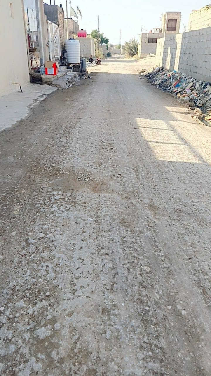 بيت زراعي للبيع العنوان رفاعي قرب الحي الصناعي خلف البدعه  مساحه 200م يحتوي غرفتين وصاله ومطبخ ومغاسل وطارمه البيت جاهز من كهرباء وماء ومولد البيت حاليا فارغ 
جاهز للسكن رجاءا المو شراي لا يعلق خل يعبر المنشور الاستفسار رقم صاحب البيت 
***********
