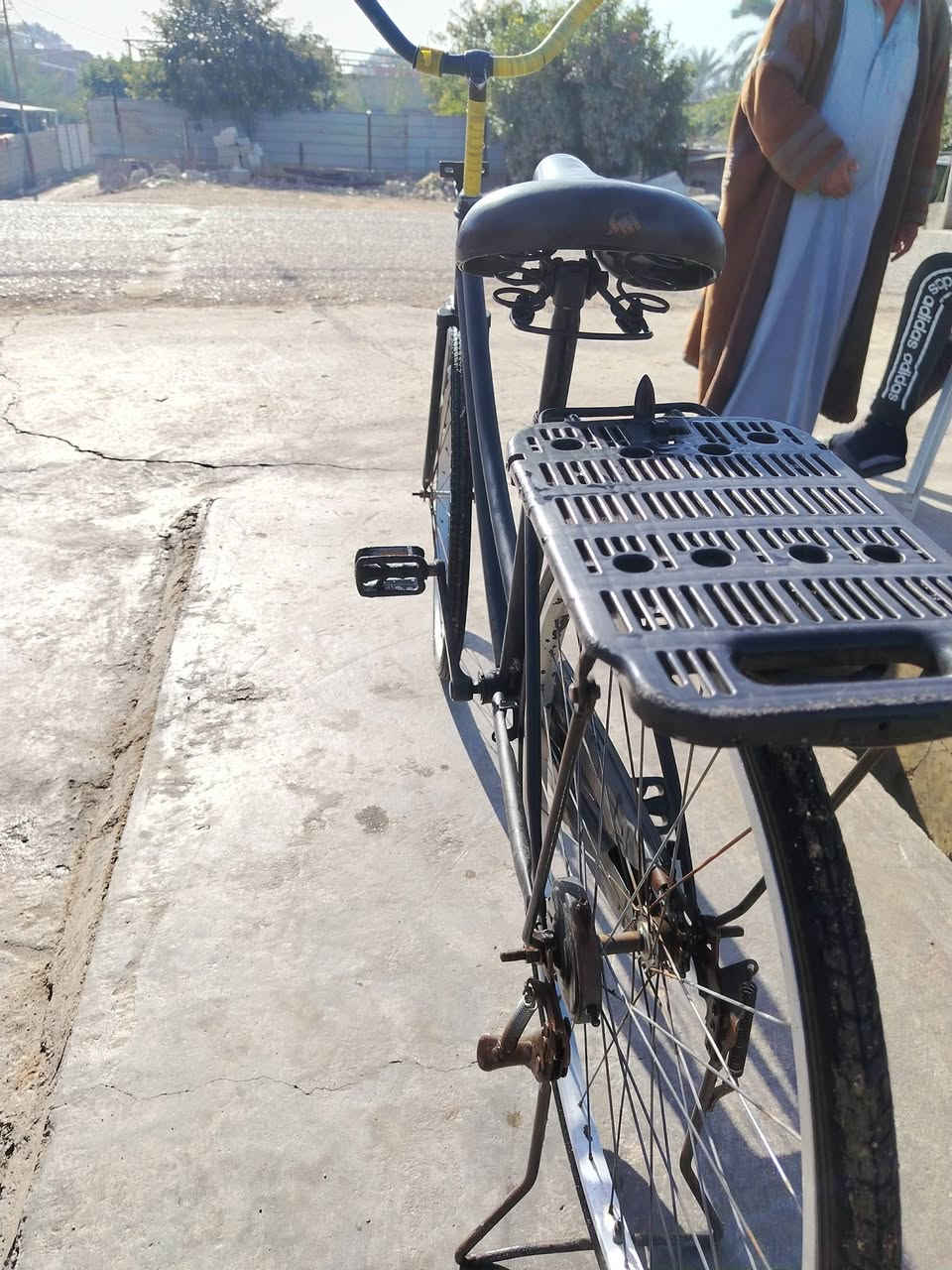 سلام عليكم ورحمة باسكل حجم 27 لبيع ب50 وبي مجال *********** هاذ رقمي
