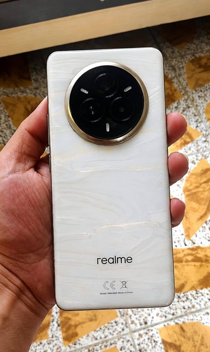 🔥 للبيع – Realme 14 Pro 5G (256GB) 🔥
💰 السعر: 430 ألف دينار
✅ شاشة وكالة جديدة
✅ يدعم تقنيات الذكاء الاصطناعي (AI)
✅ شاشة OLED منحنية 120Hz
✅ بطارية 6000mAh مع شحن سريع 45W
✅ كاميرا Sony 50MP مع OIS
✅ ظهر يتغير لونه مع البرودة (نسخة Pearl White)
📱 الجهاز نظيف وجميع وظائفه تعمل 100٪.
📞 ***********
🚚 خدمة التوصيل متوفرة.
