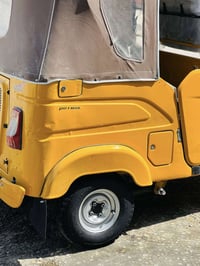 تكتك البيع موديل 22 شهر  رقم ذيقار.   كفاله عامه ما عده اللقد ال مائشر...