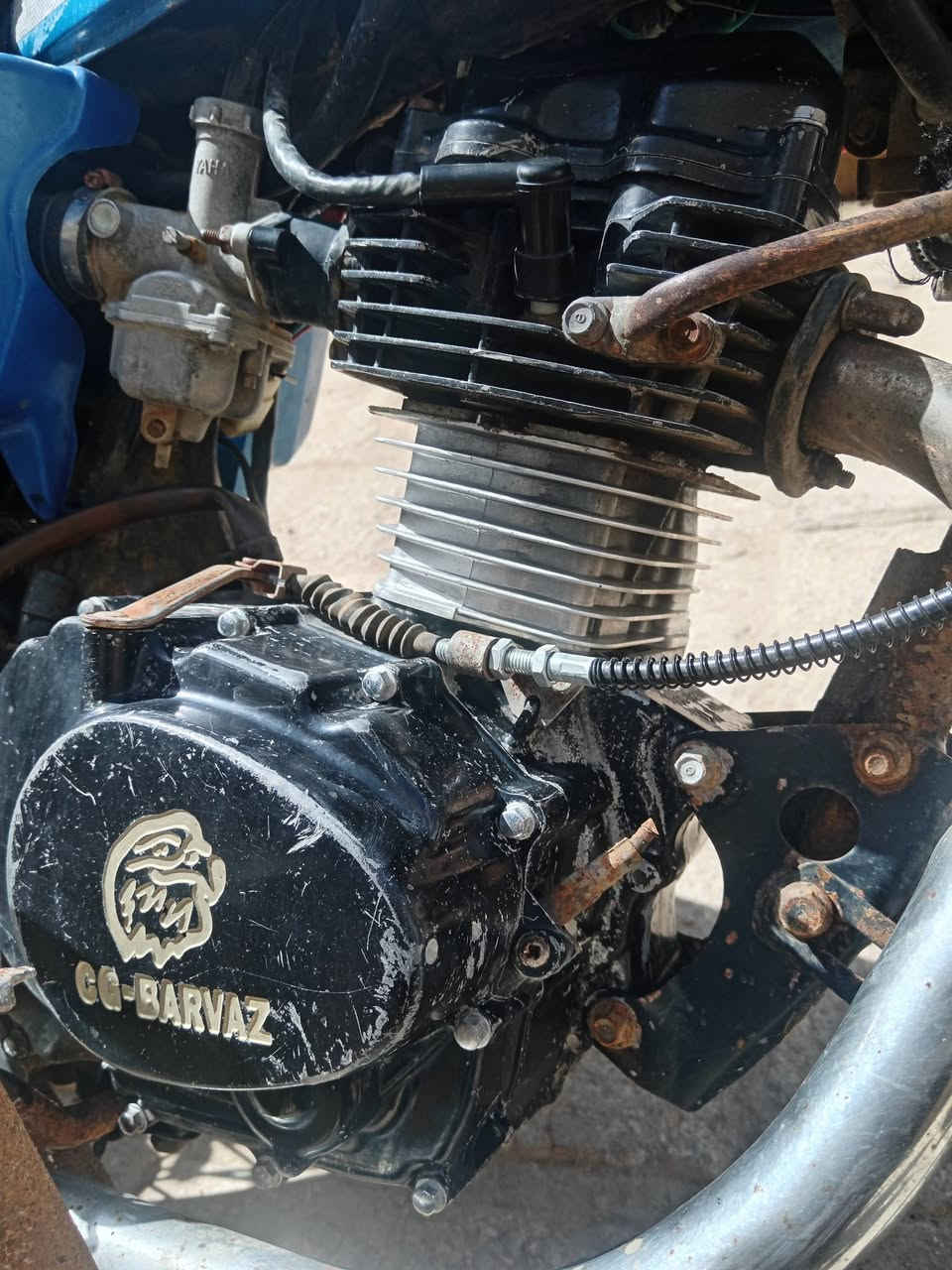 للبيع دراجه 4 كير نضافتها شوفت عينك هندر واحد كهربائيات شغاله
اوراقها ضايعه بيها بليته اكفلك عن السرقه 
محركها بارفز اصلي 
شلعه قويه كلجات جدد 
السعر 225 وبيها مجال قليل 
مكان (شاميه-صلاحيه) 
للاستفسار 
***********
