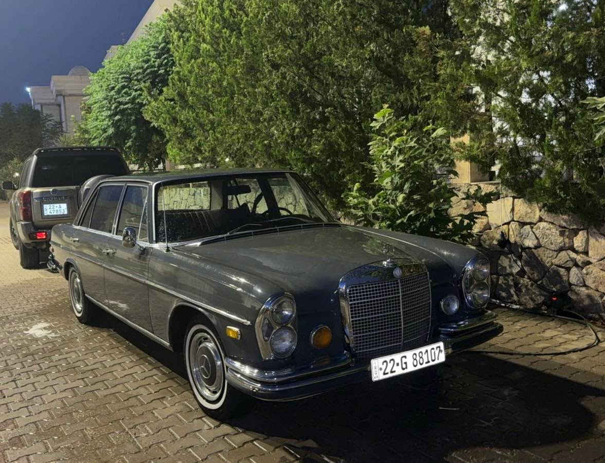 SEL 280 
سيارة كلاسيك 1970
صبغ جمالية بيلا سمنت 
گير مكينة تبريد شرط بيلاد 
داخل احمر بيلاد 
مكان سيارة اربيل 
١٢٨$
*********** Singapore
