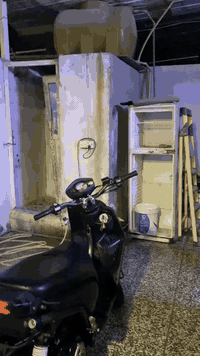 سلام عليكم سكنس جبلي دراجه رمبه بيه تزويد خير من الله 
بكلايت 
ويل مشيف 
درع شاصي 
قبق عنبار 
صالنصه اصليه 
ستيرن كاربون الياف اصلي 
جاملغ كاربون الياف اصلي 
كلج خلفي رياضي اصلي  
مكينه ٥٨ونص بيه معدل مال موت دراجه قويه كلش 
سعرهه مليون 150بيه مجال قليل او مراوس مكاني بغداد الاسكان شارع مستشفى طفل ***********
