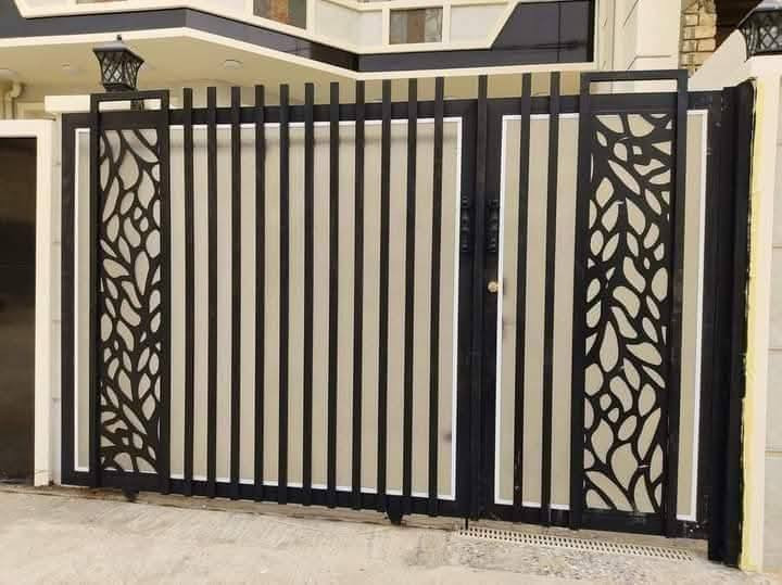 ابواب🚪 شبابيك🪟 محجرات🪜 سقايف 🎞️حسب الطلب سندويج بنل  
تصليحات اسعار تنافسيه 
حداده متنقله للعمل الموقعي🏘️ للطلب ⚒️⚒️🔨 
العنوان الشهداء شارع المضخة الأول 
***********
