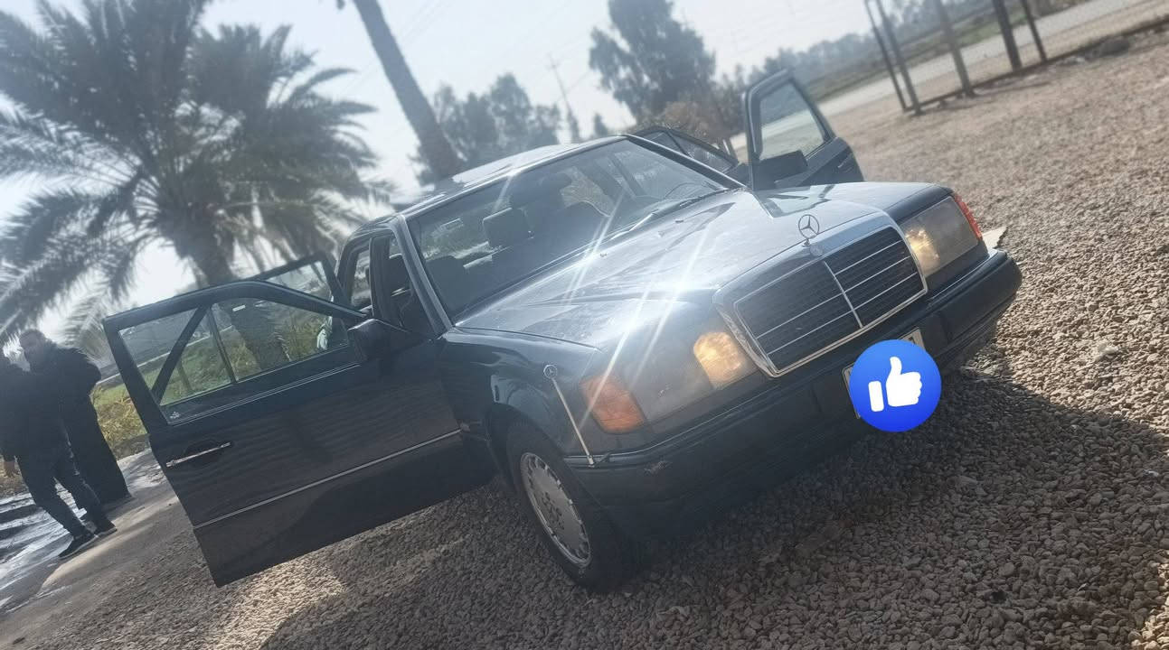 السلام عليكم
مارسدس  دب موديل 86 

رقم بغداد سياره جاهزه علا اخير حبايه قواعد دبل بلاد 

مكينه بطه ديلكو يعني 2500 حداديه كير كلشي شغال 

وبيه فقط الي بلصوره

مكانه دوانيه قضاء الشاميه السعر خاص

للستفسار ***********
