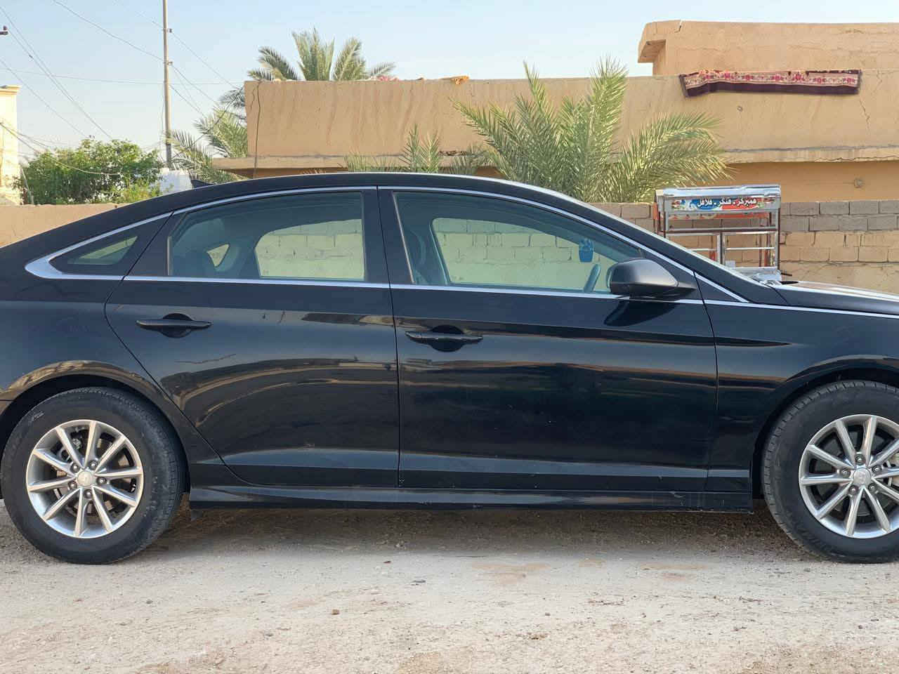 سوناتا 2019 وارد امريكي ضرر جاملغ وبنيد تبديل وباب السكن كلير مكينه2400 مبدله جديد رقم اربيل دولي مكان السياره عامرية الصمود السعر 130 
هاتف ***********
