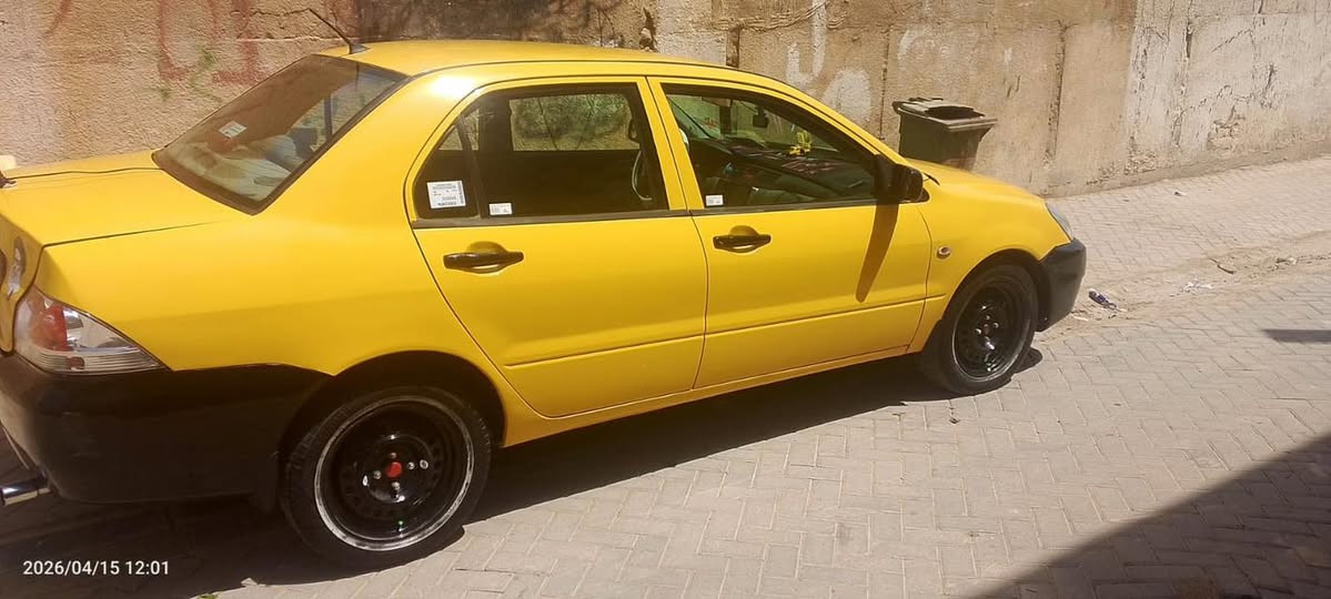 لانسر موديل 2010مصفره من كلشي
صدر كير محرك كفاله كير اوتو محرك 2000بيه بس جاملغ مبدل  وصبغ احزام بدون دواخل ابد شرط سونار الاستفسار ***********
