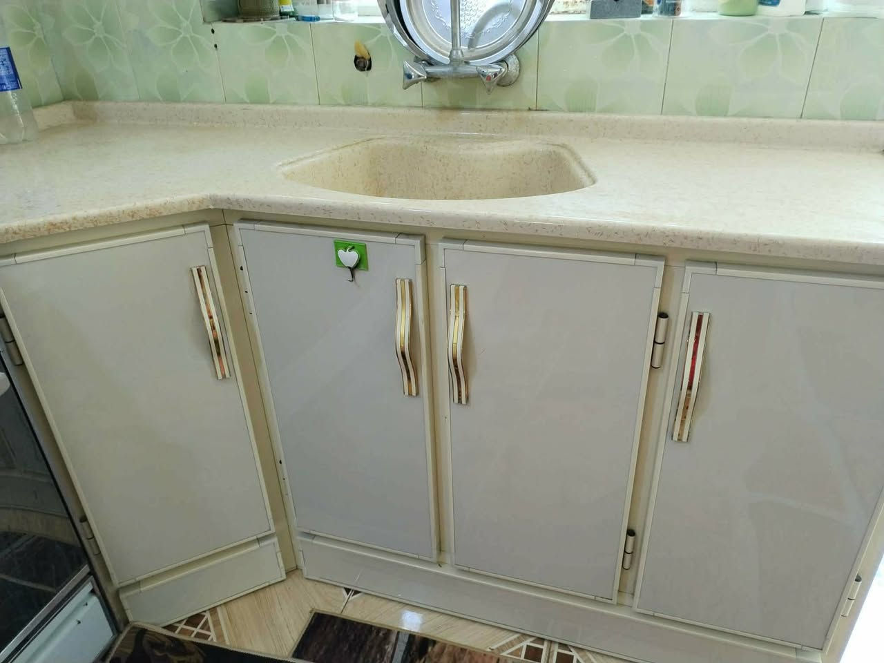 للبيع 
كاونتر حطاطه قياس ٣مترات ونص مع السنك مرمر قياس  ١٩٠ نظيف مابي اي ضرر السعر مليون و٢٠٠ 
برده السعر ٥٠ ارتفاع ٣متر و٢٠سم والعرض ٤امتار   بيهم مجال العنوان فلوجه قرب سيطره الموظفين خلف ملعب الفلوجه الكبير استفسار خاص


**إذا كنت صاحب هذا الإعلان وتريد حذفه لأي سبب، رجاءا أرسل رسالة إلى الدعم الفني**