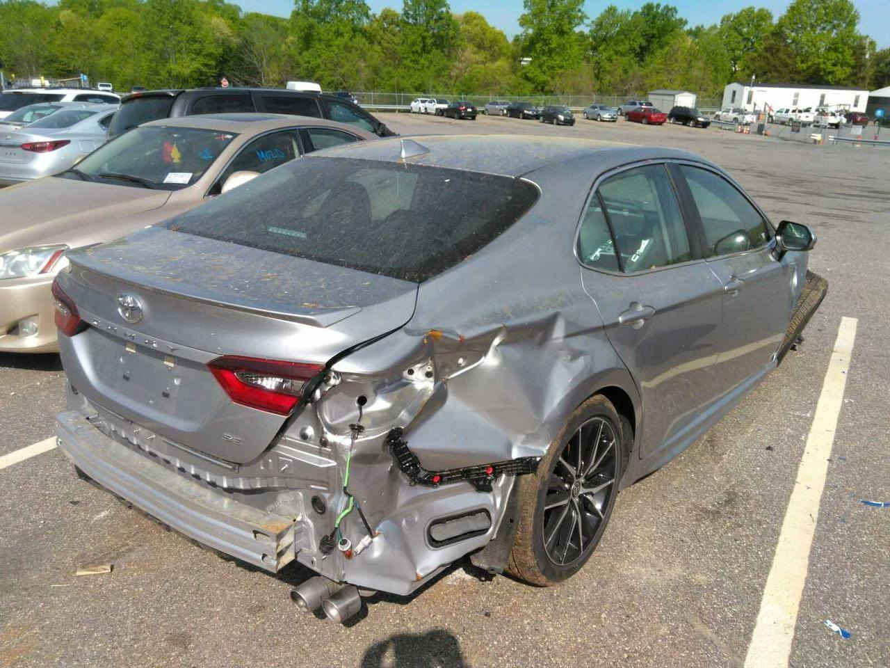 السلام عليكم
كامري 21se
ماشيه 100
صبغ جاملغ امامي وجاملغ خلفي وصور الحادث موجوده
مكاني موصل القيارة قرية الحاج علي 
سياره جديده وضع شركه (كارتون) 
السعر 185
***********
