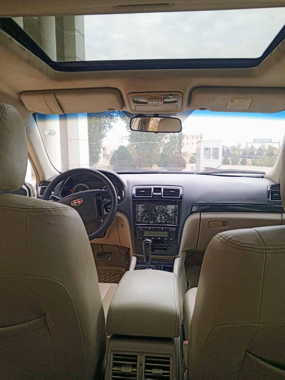 بەناوی خودای گەورەو میهرەبان
گیلی ئیمگراند geely emgrand 8 
مۆدیل 2013
گێرمەکینە میستربووشی یابانی 20 مەرخوب
تەنها  پەڵەیەک سبخ سندووق
فوول مواسەفات ✅
سلاید،پەردەبیلاد،گووشن جلد،
گیرتۆماتیک+عادی‌+s،
لایت شغال،جام شغال،لایت متعرک،
شاشە+کامیرە+حساس،
تبرید لمس،تبرید مرکزی 
برێک لە پێ،ئاوینە کهربا،ئاوینەلید،
بلاجکتور،دەبل سوویچ،
٨ ئێرباگ SRS و سماحە،

تازە فووڵ سێرڤسم کردووە رۆنی گێر رۆنی مەکینە رۆنی سوکانپاوەر رۆنی ئیستاپ مارکەم بۆ  گۆریوە
ژێرەوەی پشتوو پێشم داگرتوە و نوێم کردۆتەوە مارکەم  بەستاوە دەبڵ و قولاخەکان و رۆت و ڤۆڵت شمعەو 
سۆندەکانی ئیستاپ و سیدوەلف و پاتری و فیتپەمپ تاخم سلف و تاخم نۆزڵ بیلادی تاخم پلاک 
جامی پێشەوەم تازە گۆریوە جامێکی براندم بۆ
بەستاوە
دژە فووڵ, دژە رۆژ ,  فلتەر پۆڵۆرایزە
  

کابرا ئیشی بە پارەیە پەلەیەتی خوار بازار دەی فرۆشێ مووشتەری نی ماندوومان مەکە
***********
ناونیشان جۆتسایدی لاوان هەولیر
