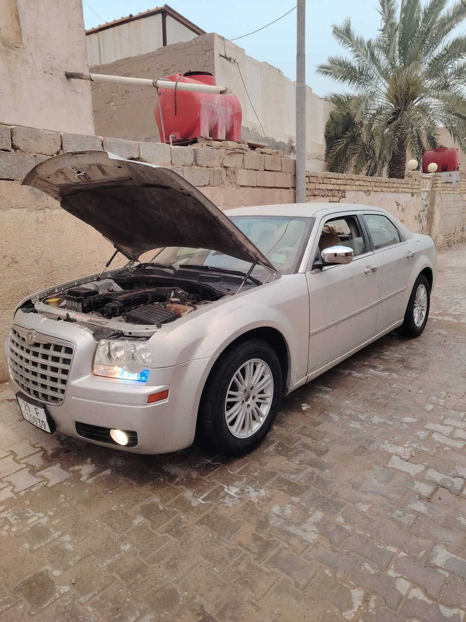 السلام عليكم ياخي ليش تواعد وجذب  اخوان اوبامه 2007 سياره بسمي مشروع وطني كير مكينه حدايه خير من الله صدرها حلو سياره بيه صبغ ابيع احازم وباقي تفاصيل اتصل على الرقم السعر 100 وبيها مجال  ***********
