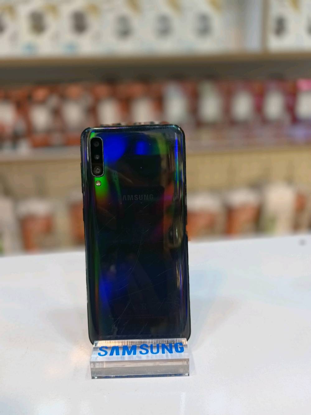 سلام عليكم اجهزة مستعمله للبيع 
سامسونك A50 مبدل شاشه 
ذاكرة ١٢٨ 
ريملي c12 مبدل شاشه وكاله 
ذاكرة ٣٢
سامسونك j610 مبدل شاشه وكالة 
ذاكرة ٣٢ 

للإستفسار الاتصال على الرقم ***********