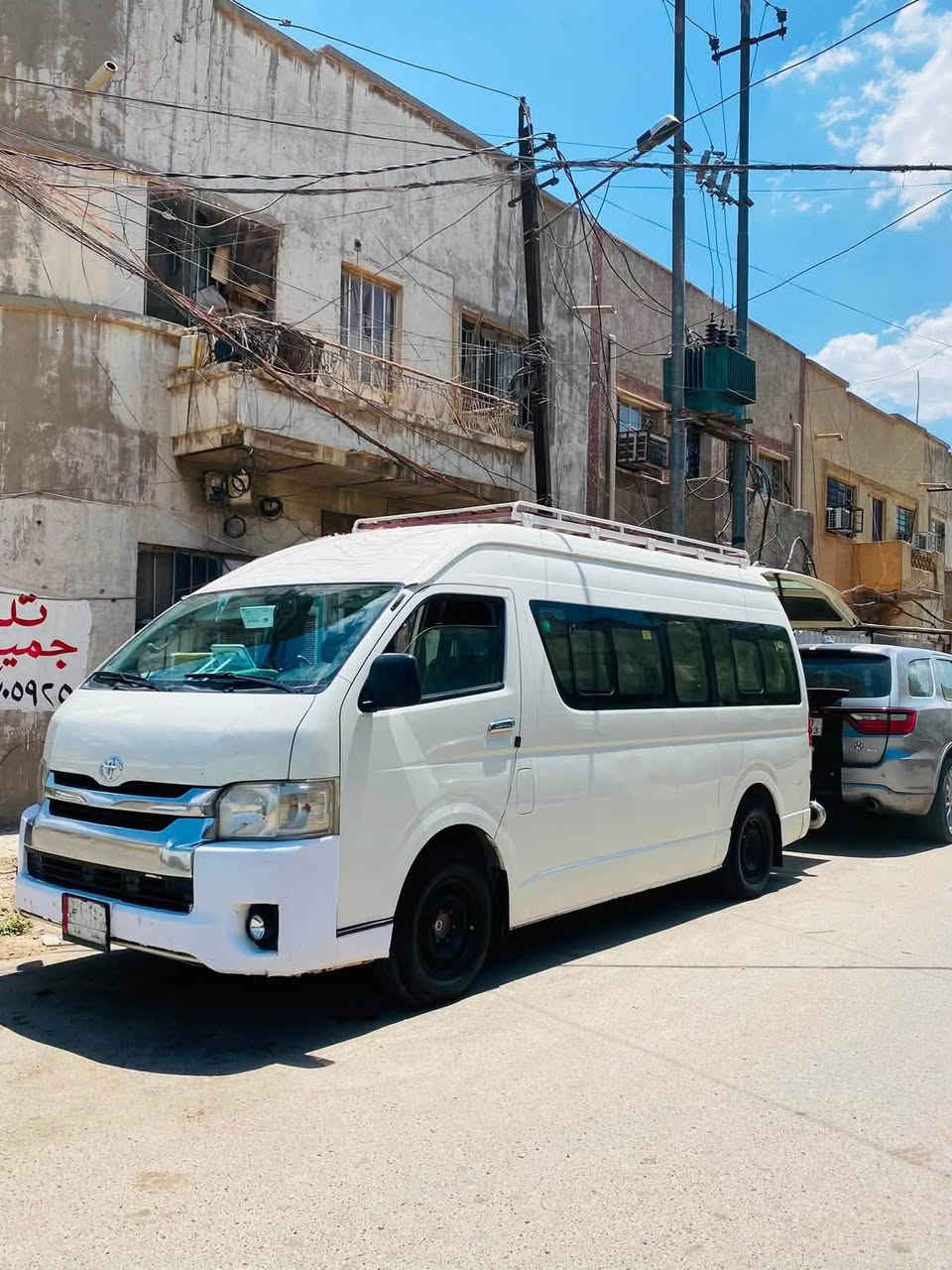 السلام عليكم 
هايسا موديل ١٤ بيها قطعه صبغ 
سياره جاهزه من كلشي كبل للشارع 
سعر265 وبيها مجال 
للاستفسار ***********
مكان السيارة بغداد أطراف الشعلة
